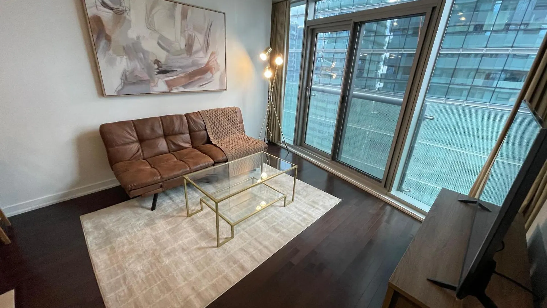 Apartment Ice Condos - Rsmt Toronto