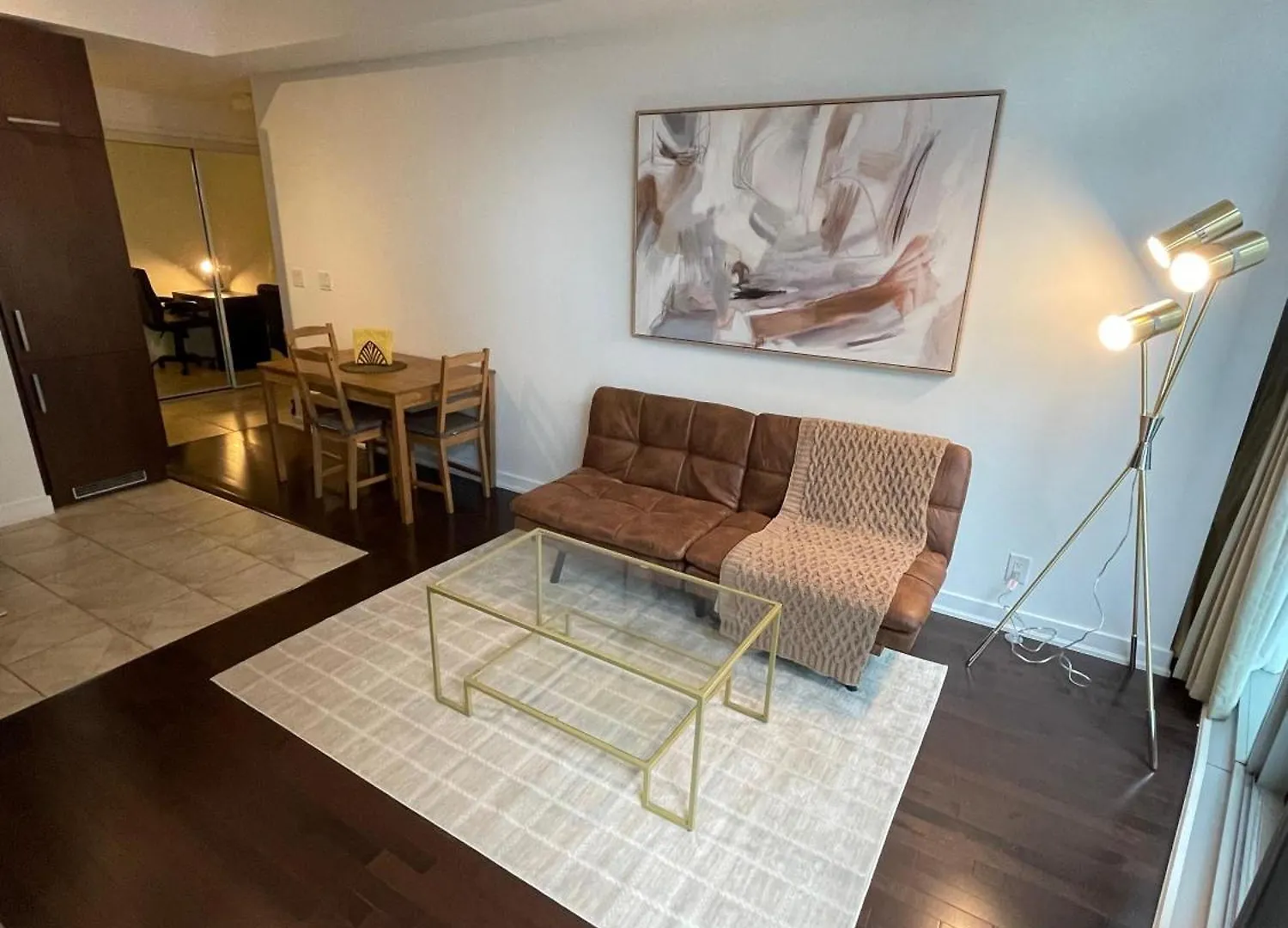 Apartment Ice Condos - Rsmt Toronto